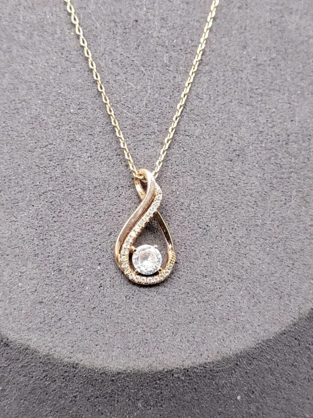 14kgp CZ Infinity Pendant Necklace Cubic Zirconia Rose Gold Plated 17